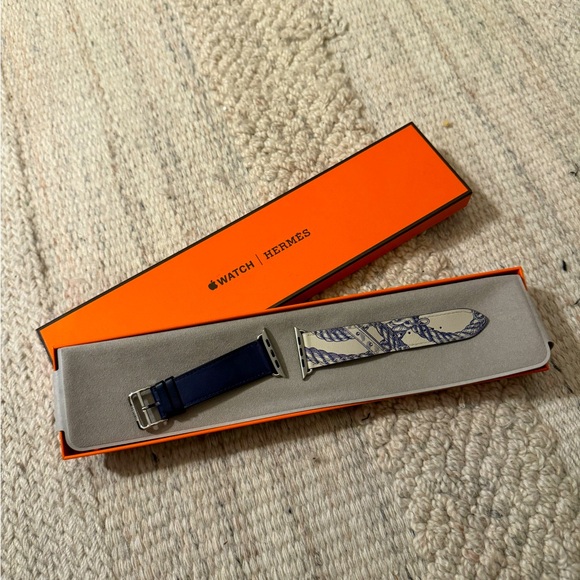 Hermes Other - Hermes Apple Watch Band Etain / Navy 42mm
